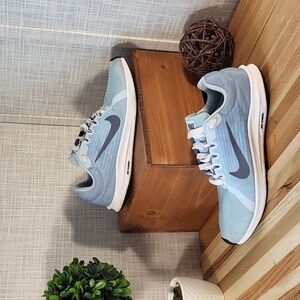 Women's Nike Downshifter 8